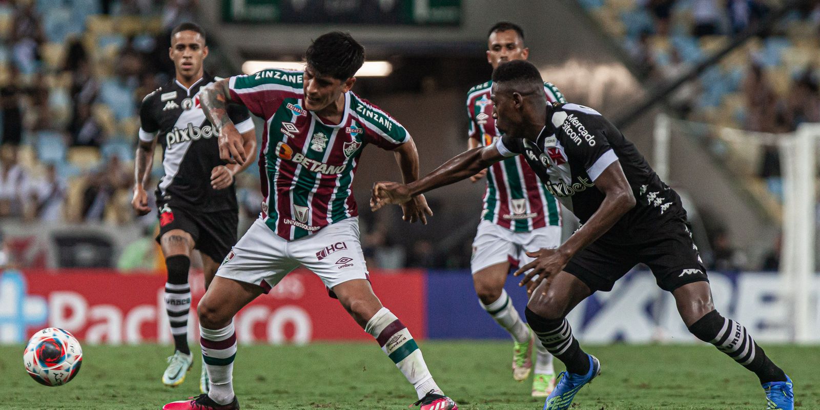 Embalado após golear River, Fluminense pega o Vasco no Maracanã