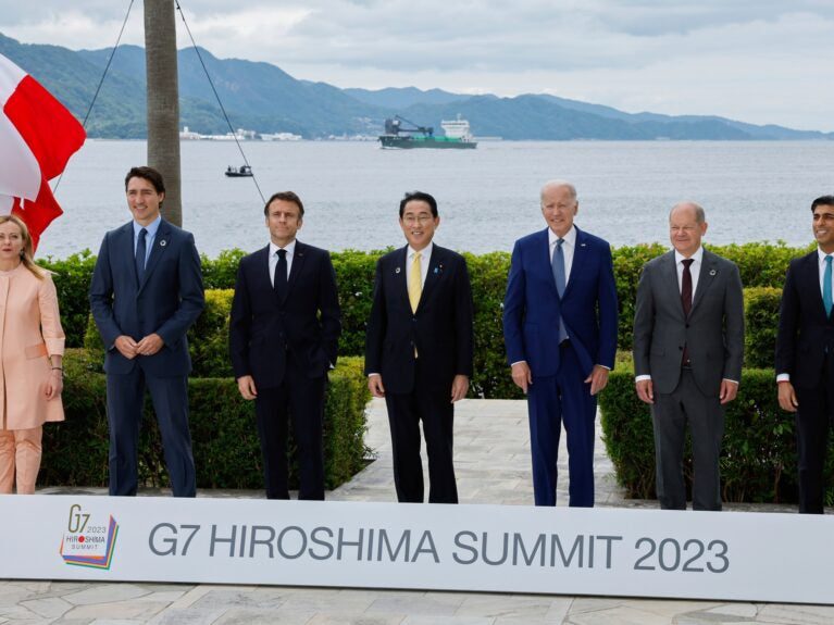 G7 quer laços 'construtivos' com a China e denuncia histórico de direitos