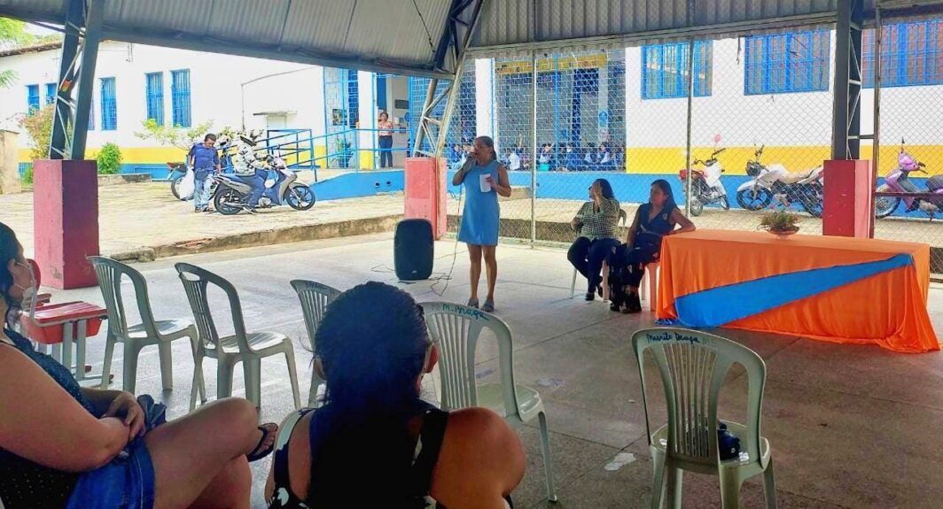 Importância da família no ambiente escolar é tema de palestra na E. M. Murilo Braga