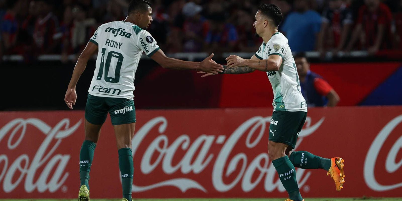 Palmeiras bate Cerro e fica perto das oitavas da Libertadores