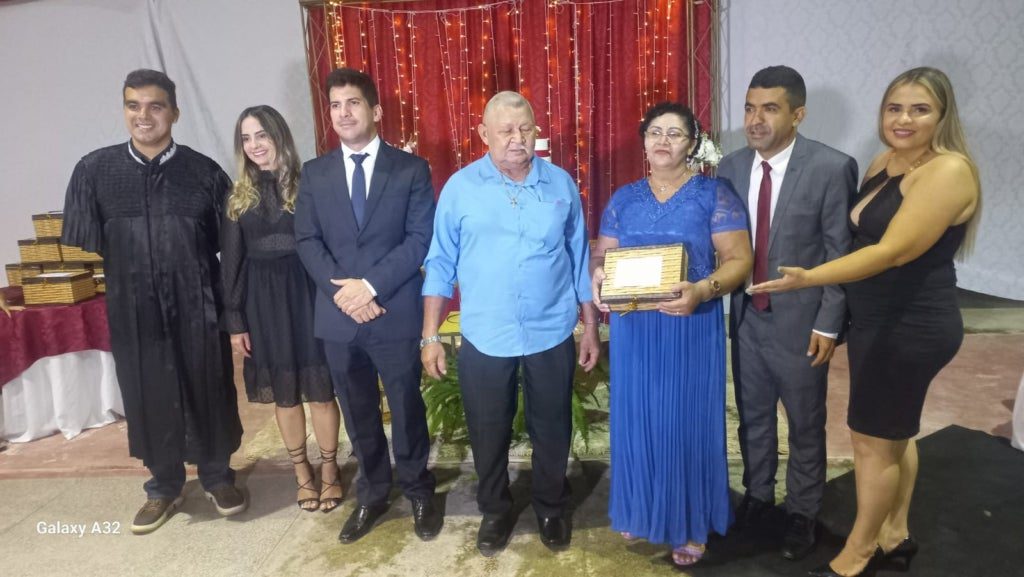 Amor em festa: 20 casais oficializam união em casamento comunitário em São Francisco do Maranhão