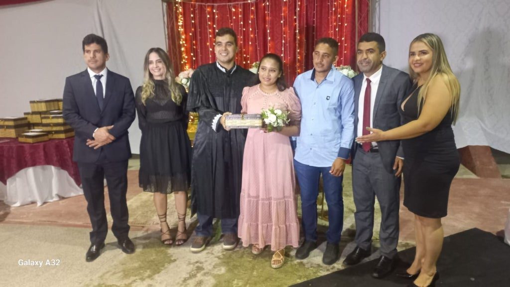 Amor em festa: 20 casais oficializam união em casamento comunitário em São Francisco do Maranhão