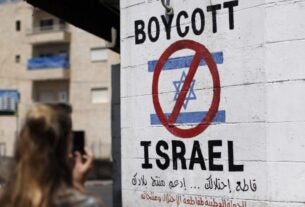 Ativistas buscam confrontar o plano do Reino Unido de proibir o boicote a Israel