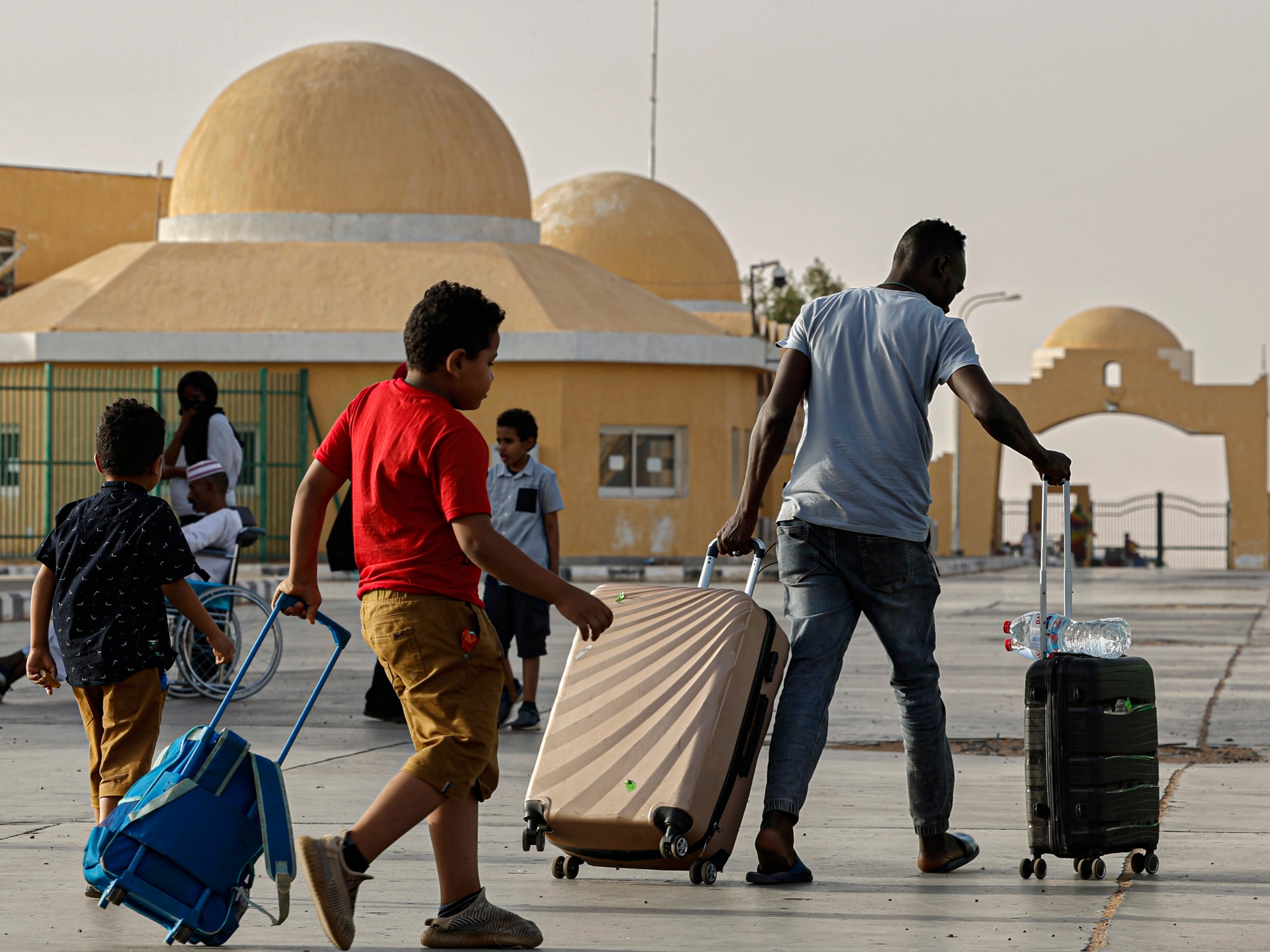 Egito endurece regras de visto para cidadãos sudaneses que fogem da guerra
