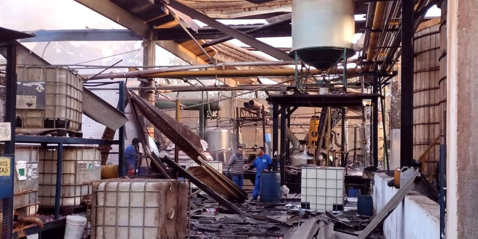 Explosão em fábrica de resina deixa 5 feridos no interior de São Paulo