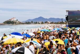 Falta de ondas interrompe etapa do Rio do Circuito Mundial de Surfe