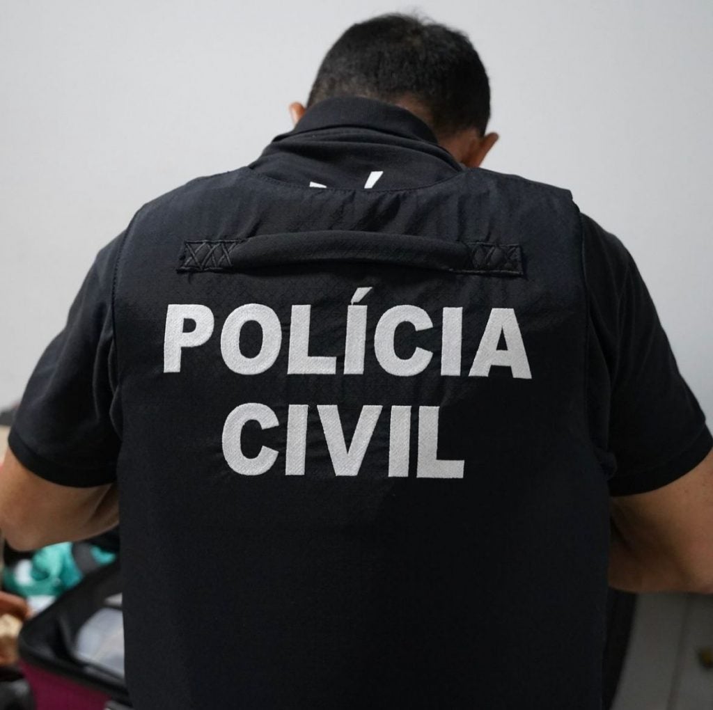 POLÍCIA CIVIL DEFLAGRA OPERAÇÃO PARA CUMPRIR MANDADOS JUDICIAIS CONTRA ORGANIZAÇÃO CRIMINOSA VOLTADA PARA O TRÁFICO DE DROGAS, ARMAS E CIGARROS