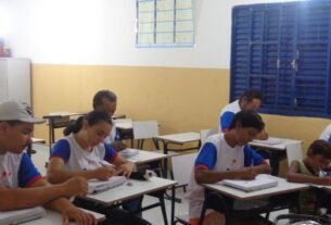 SP: fechamento de turmas dificulta retorno de adultos à educação