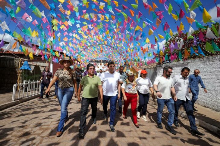Governador participa de festival cultural em São João do Arraial (Foto: Alysson Dinis)