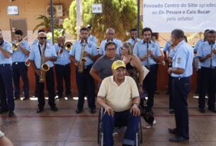 Prefeito Dr. Pessoa assina ordem de serviço para recuperação da estrada do Boa Hora