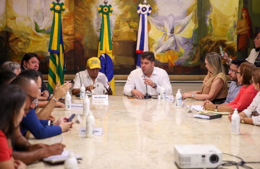 Dr. Pessoa recebe moradores do bairro Todos os Santos em mais uma edição do “Café com o Prefeito”