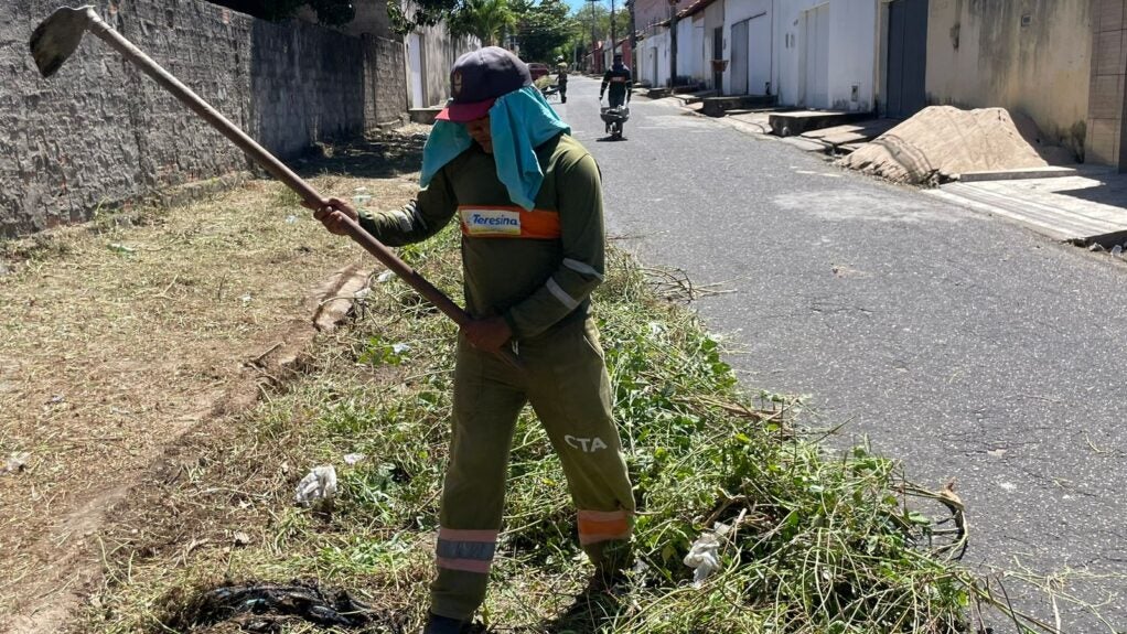 Ruas do Residencial Novo Milênio recebem ações de limpeza