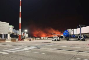 Wildfire fecha aeroporto da Sicília;  Tempestades matam duas pessoas no norte da Itália