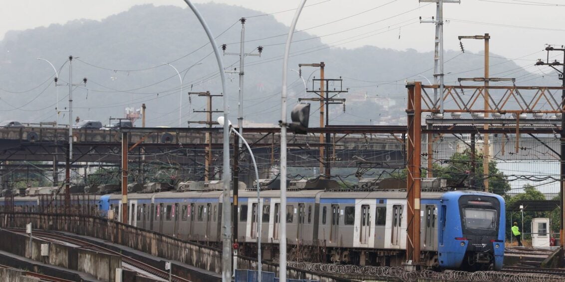 Blecaute fecha 37 estações de trem no Rio por cerca de um dia