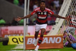 Bruno Henrique garante vitória do Flamengo sobre o Athletico-PR