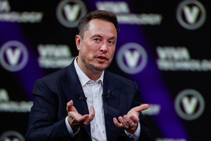 Elon Musk lança xAI
