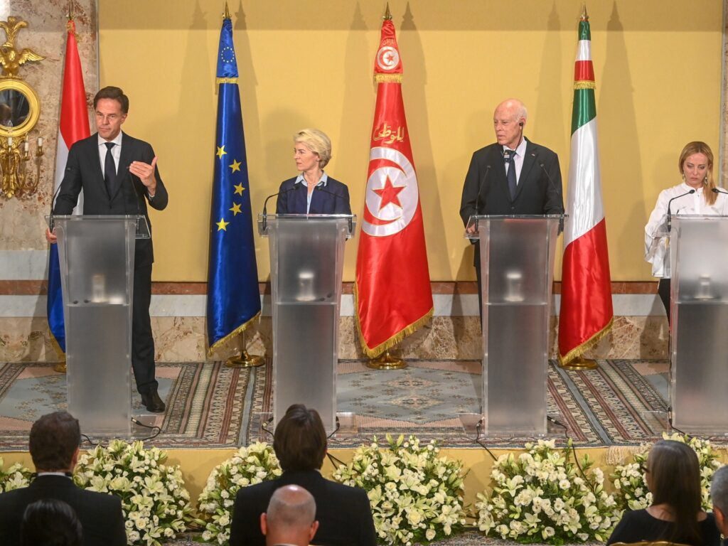 Estamos caminhando para uma União Europeia de extrema-direita?