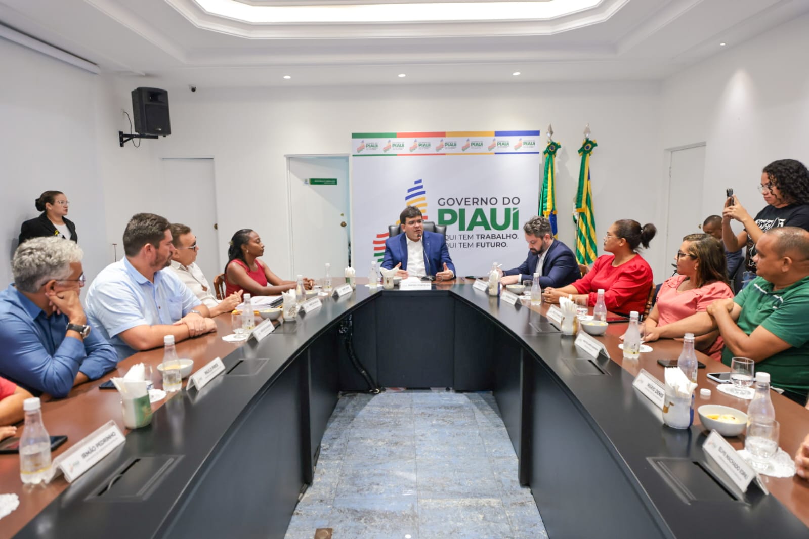 Governador recebe lideranças de Batalha e Campo Maior para definir ações prioritárias