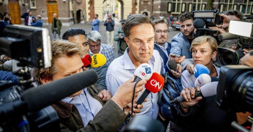 Governo holandês entra em colapso devido a plano para limitar ainda mais a imigração