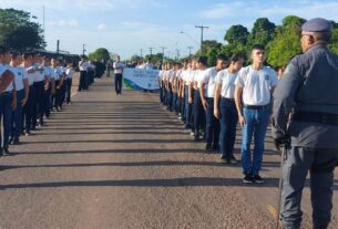 Governo publica decreto que revoga escolas cívico-militares