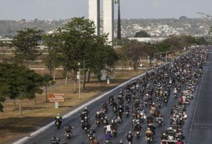 Maior evento de motos da América Latina lota vias de Brasília