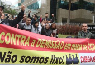 SP: empregados da ViaQuatro protestam contra demissão de funcionários