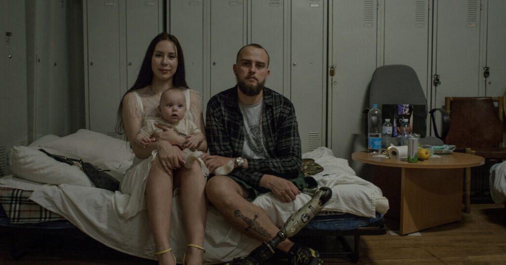 Sua cidade em ruínas, uma universidade ucraniana e seus alunos perseveram