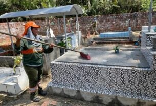 Cemitérios da zona Sudeste recebem intervenções de limpeza para o Dia dos Pais