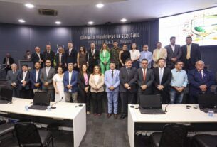 Prefeito Dr. Pessoa participa de Sessão Solene na Câmara de Vereadores em homenagem ao aniversário de Teresina