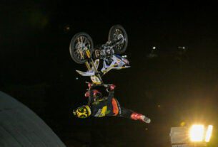 Fred Kyrillos vence Arena Freestyle Show em Ilhabela (SP)