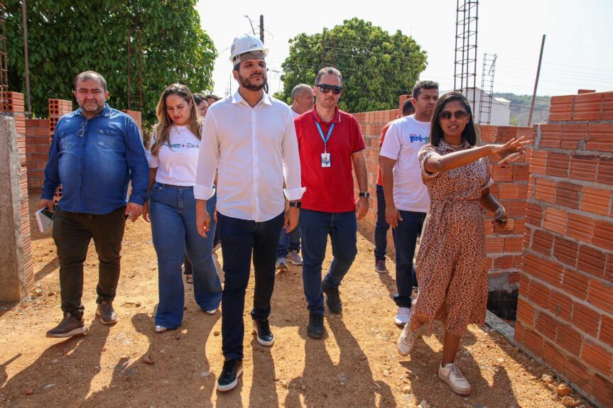 Secretário Washington Bandeira visita obras de escola e da sede da 11ª GRE em Uruçuí