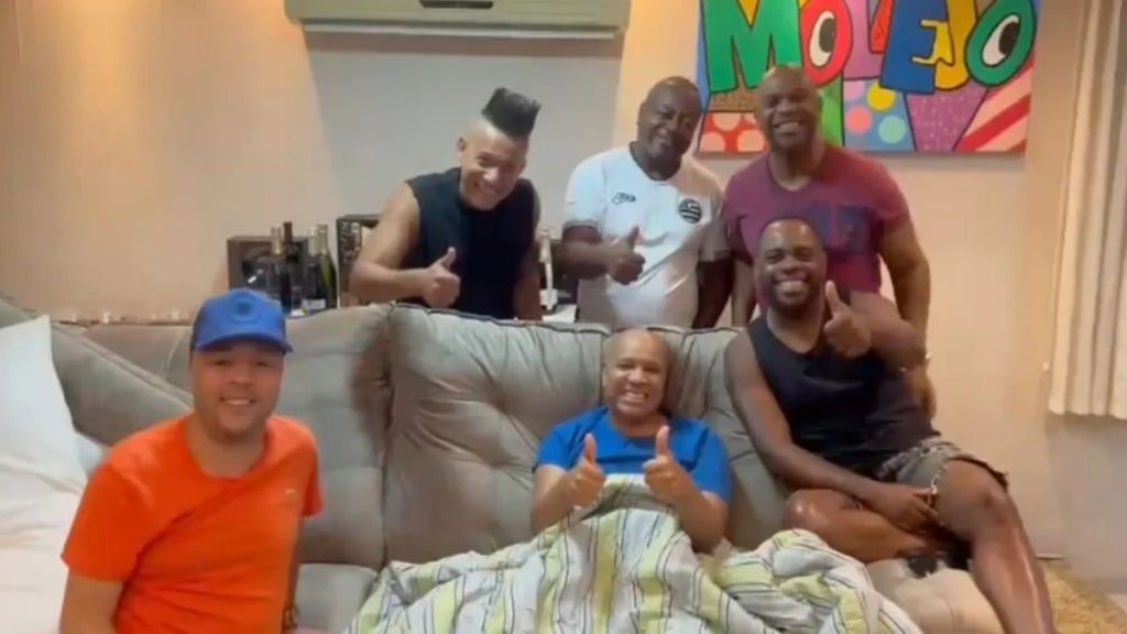 vocalista do molejo, anderson leonardo hospitalizado