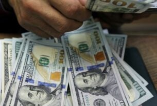 Dólar cai para R$ 5,01 com alívio nos Estados Unidos