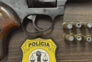 POLÍCIA CIVIL APREENDE ADOLESCENTE QUE LEVOU ARMA DE FOGO PARA ESCOLA, EM SANTO AMARO