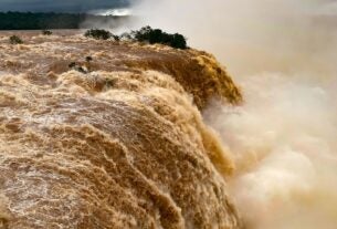 Vazão d’água nas Cataratas do Iguaçu começa a diminuir