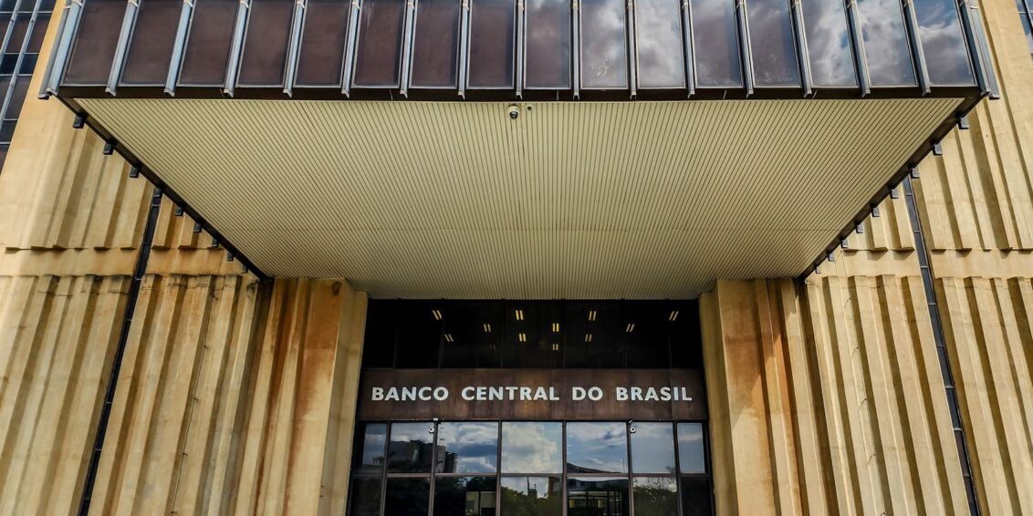 Mercado reduz previsão da inflação de 4,59% para 4,55% este ano