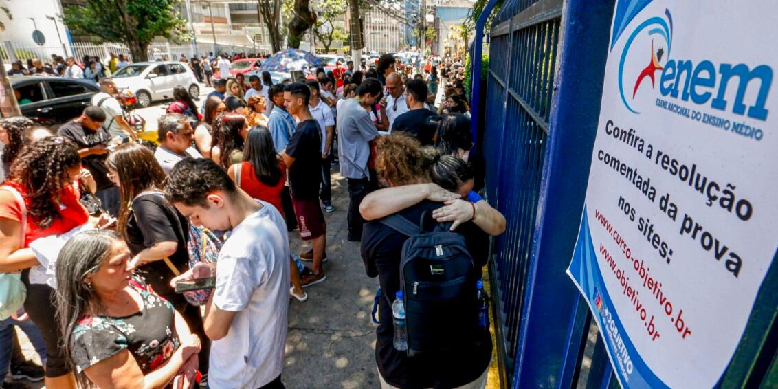 Milhões de candidatos fazem a segunda prova do Enem neste domingo