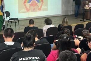 Faculdade de medicina aborda LGBTfobia no trabalho