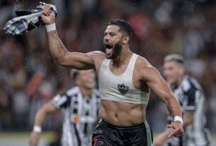 Brasileiro: Hulk decide e Atlético continua vivo na luta pelo título