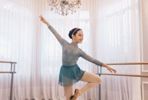 Jovem bailarina carioca completa um ano na Escola Bolshoi
