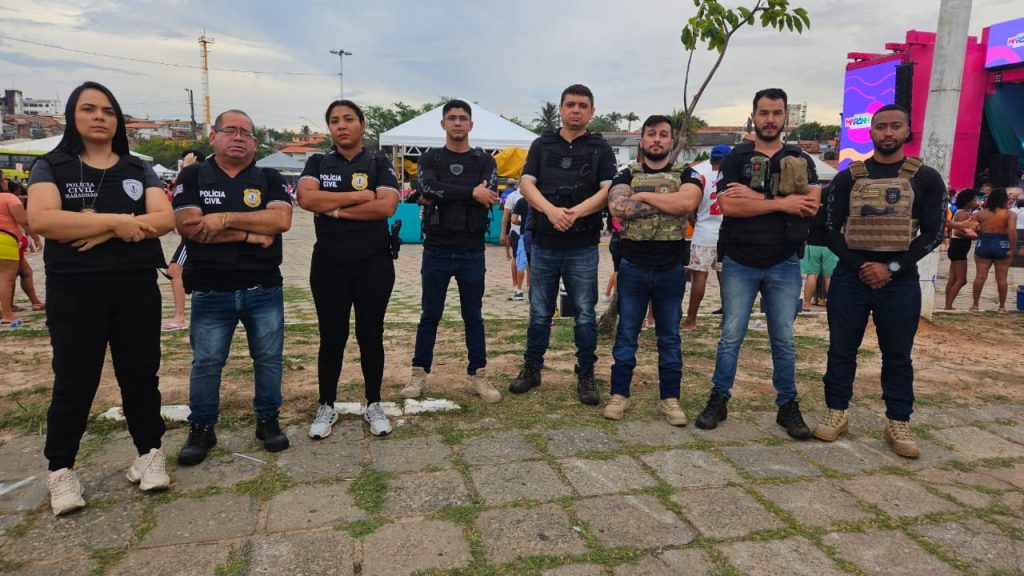 NO CIRCUITO BEIRA-MAR, POLÍCIA CIVIL INTENSIFICA ESQUEMA DE SEGURANÇA NO PRIMEIRO DIA DE PRÉ-CARNAVAL,EM SÃO LUÍS