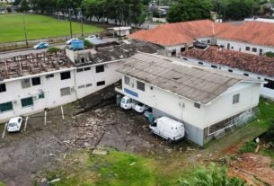 Temporal destelha hospital São Vicente Ferrer, no RS