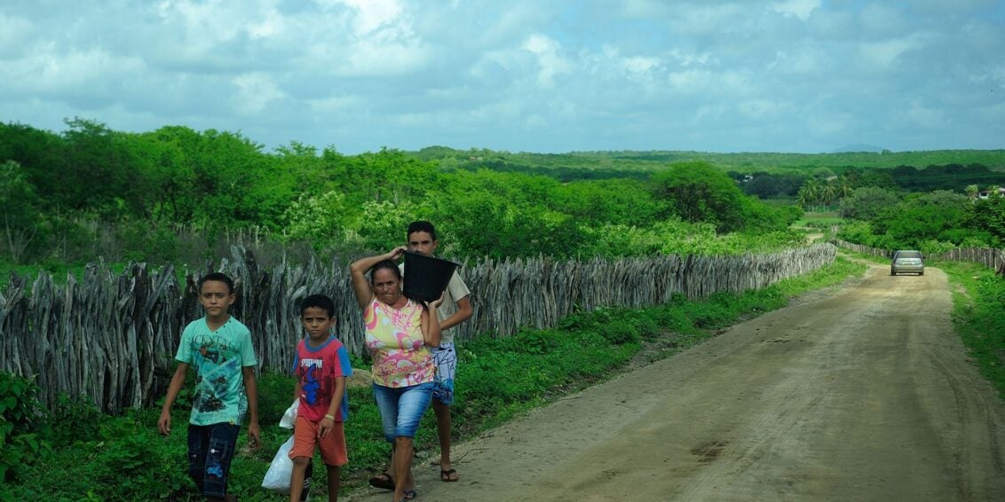 Acompanhamento de famílias para fomento rural é regulamentado