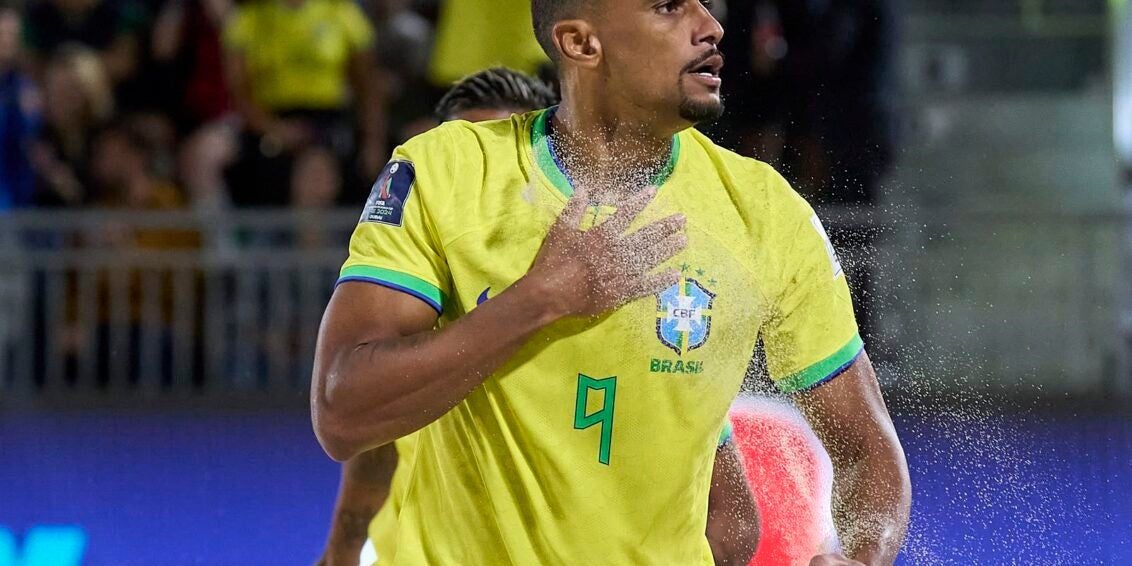 Brasil derrota Portugal e avança no Mundial de Beach Soccer