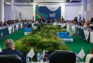 Chances de pouso suave da economia global sobem, diz documento do G20