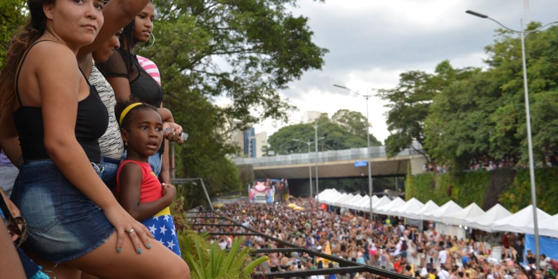 É mais do que pré: já é carnaval em São Paulo