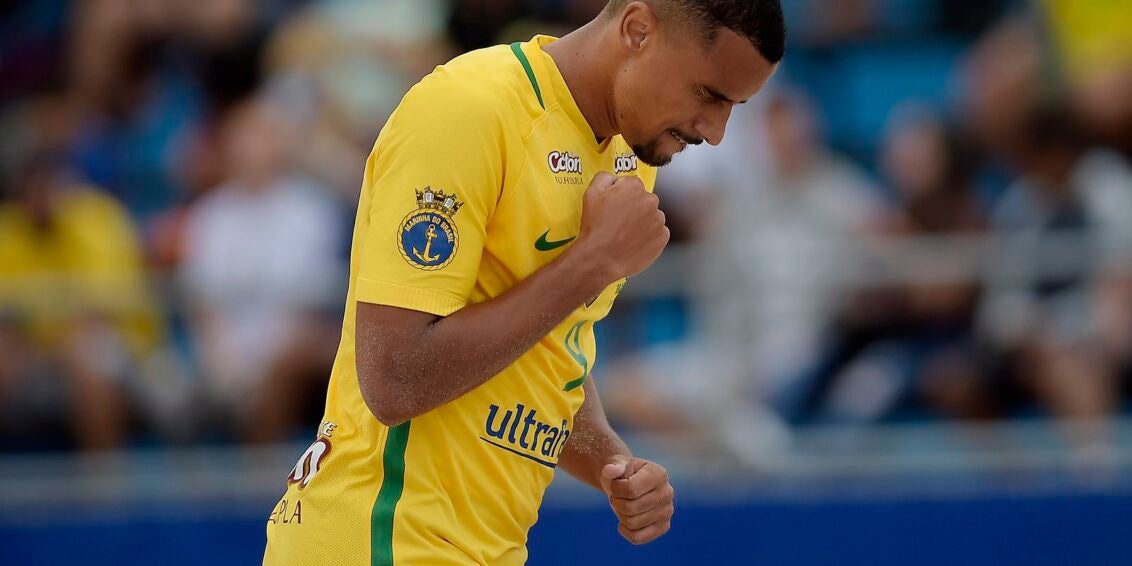 Rodrigo e Adriele são escolhidos melhores do mundo no Beach Soccer