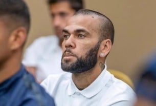 Justiça da Espanha concede liberdade provisória a Daniel Alves