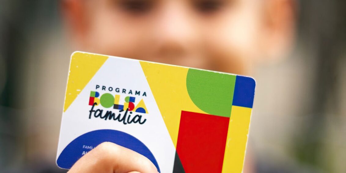 Caixa paga Bolsa Família a beneficiários com NIS de final 4