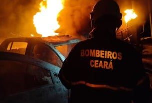 Caminhão-tanque explode e deixa mortos no Ceará durante colisão com caminhonete